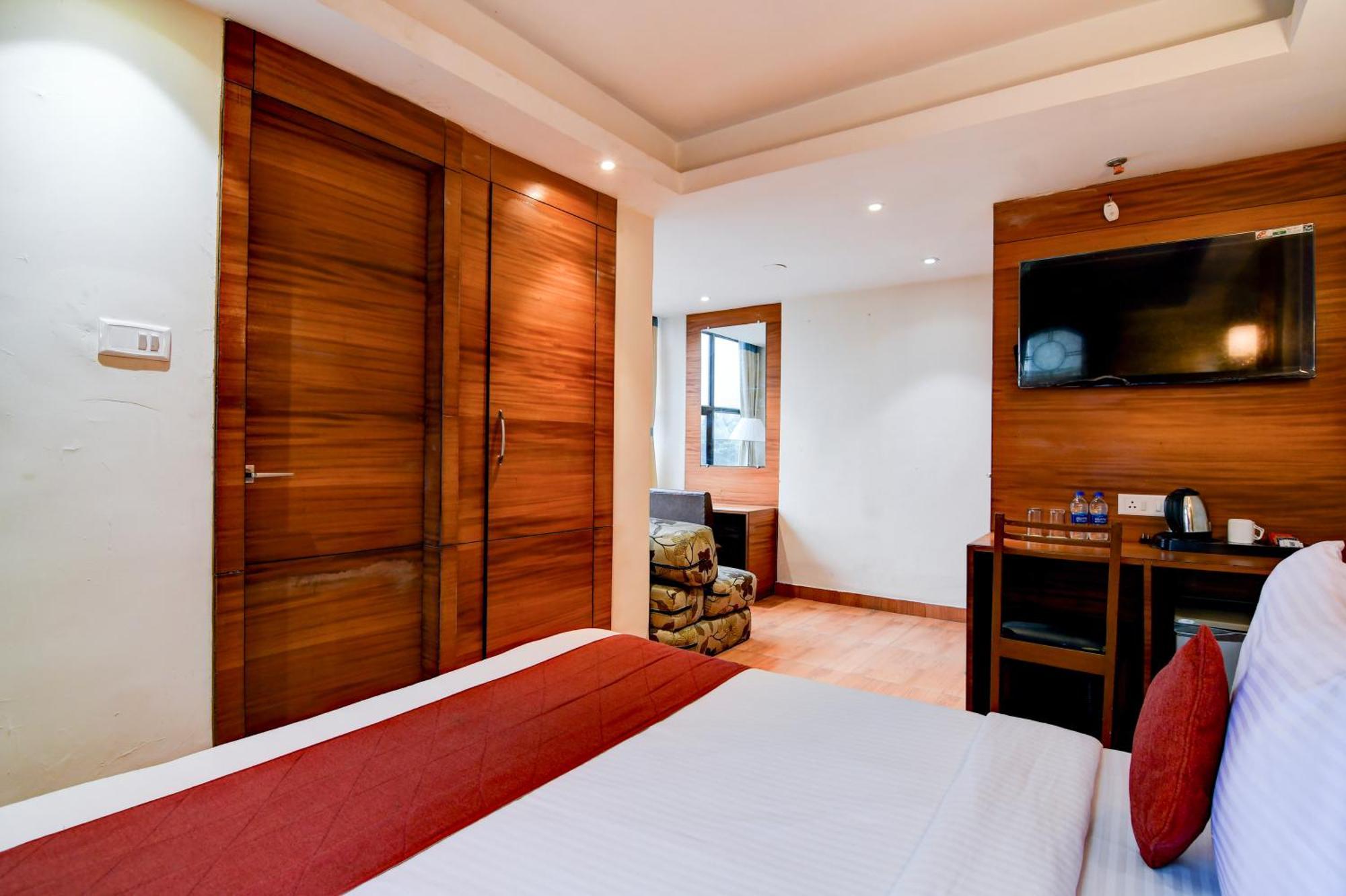 Hotel King'S Crown Calcutta Exterior foto