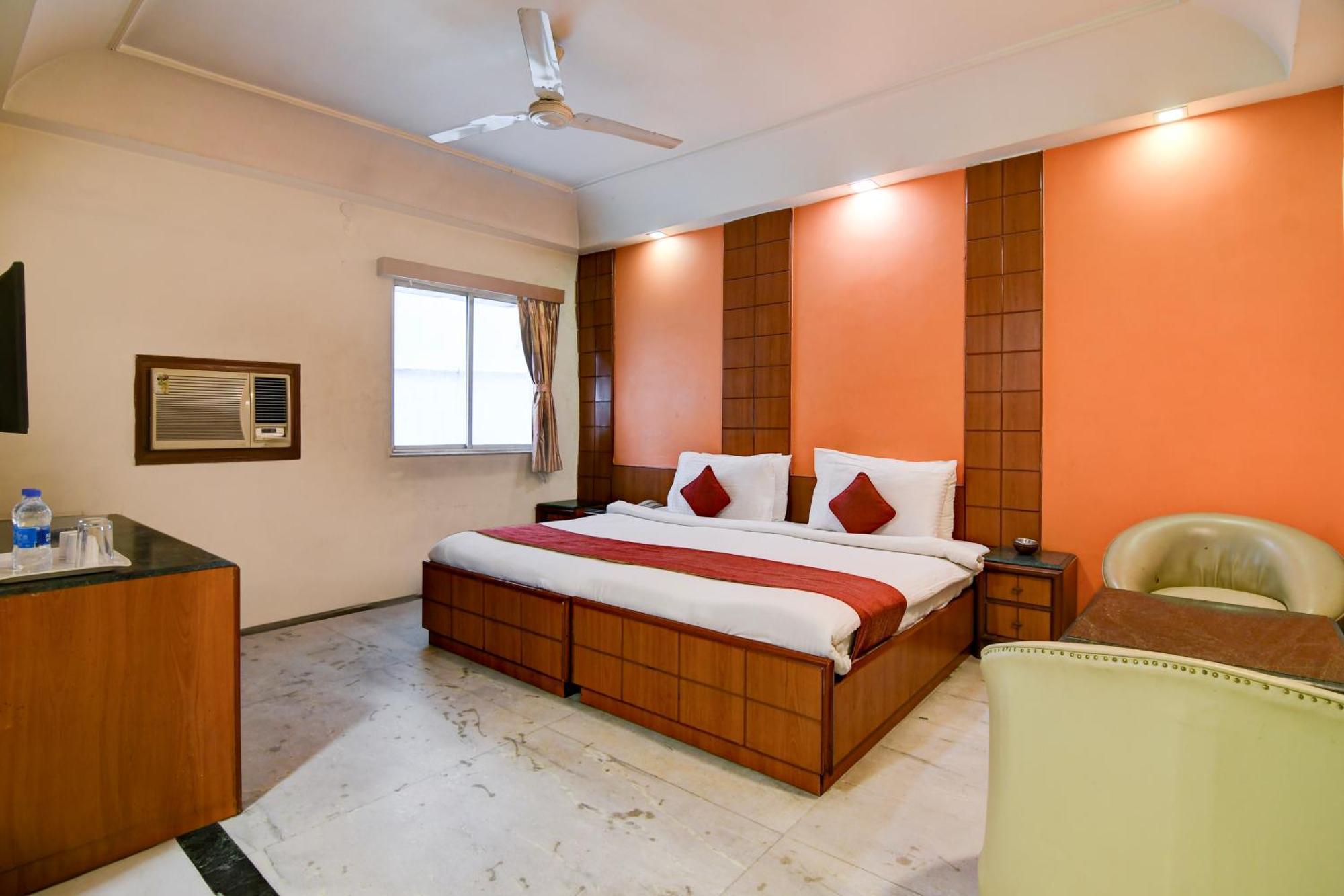 Hotel King'S Crown Calcutta Exterior foto